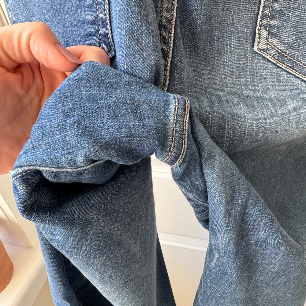 Time and Tru Women’s High Rise Jeans - Picture 5 of 6